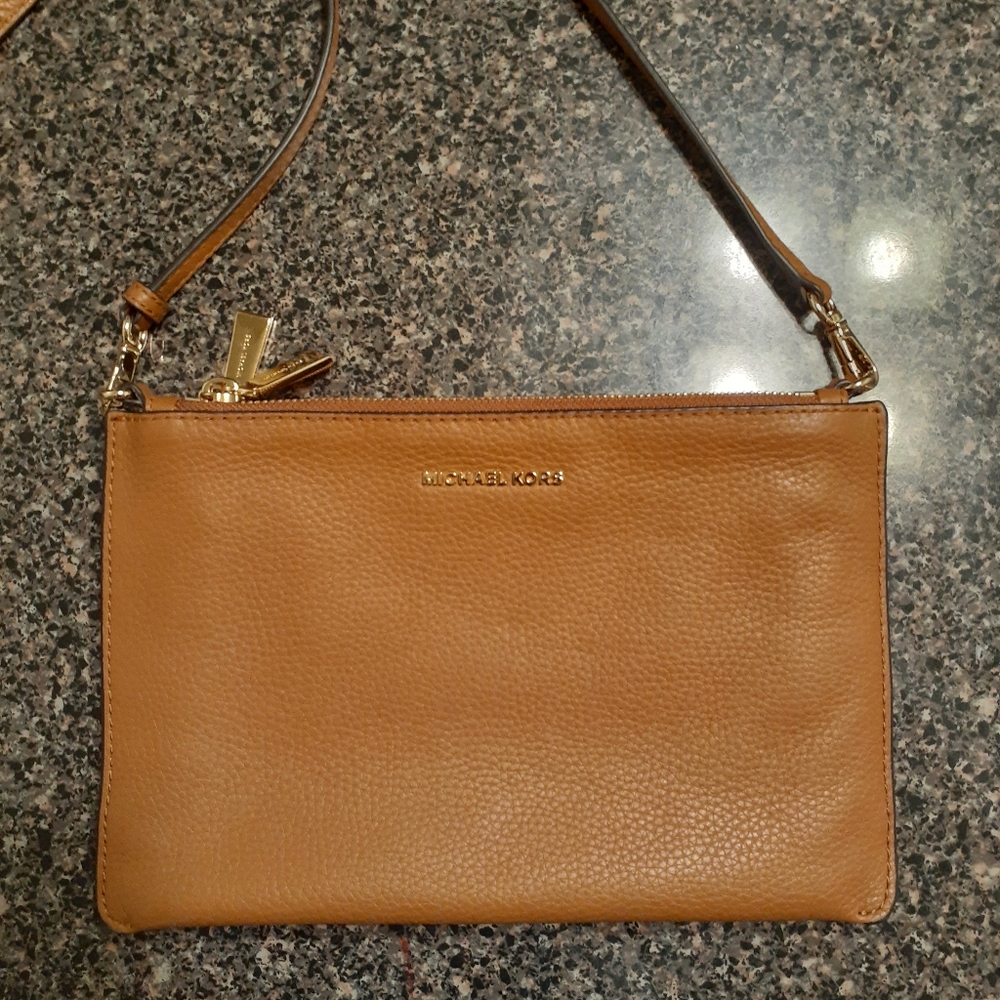 Michael Kors Crossbody Clutch
